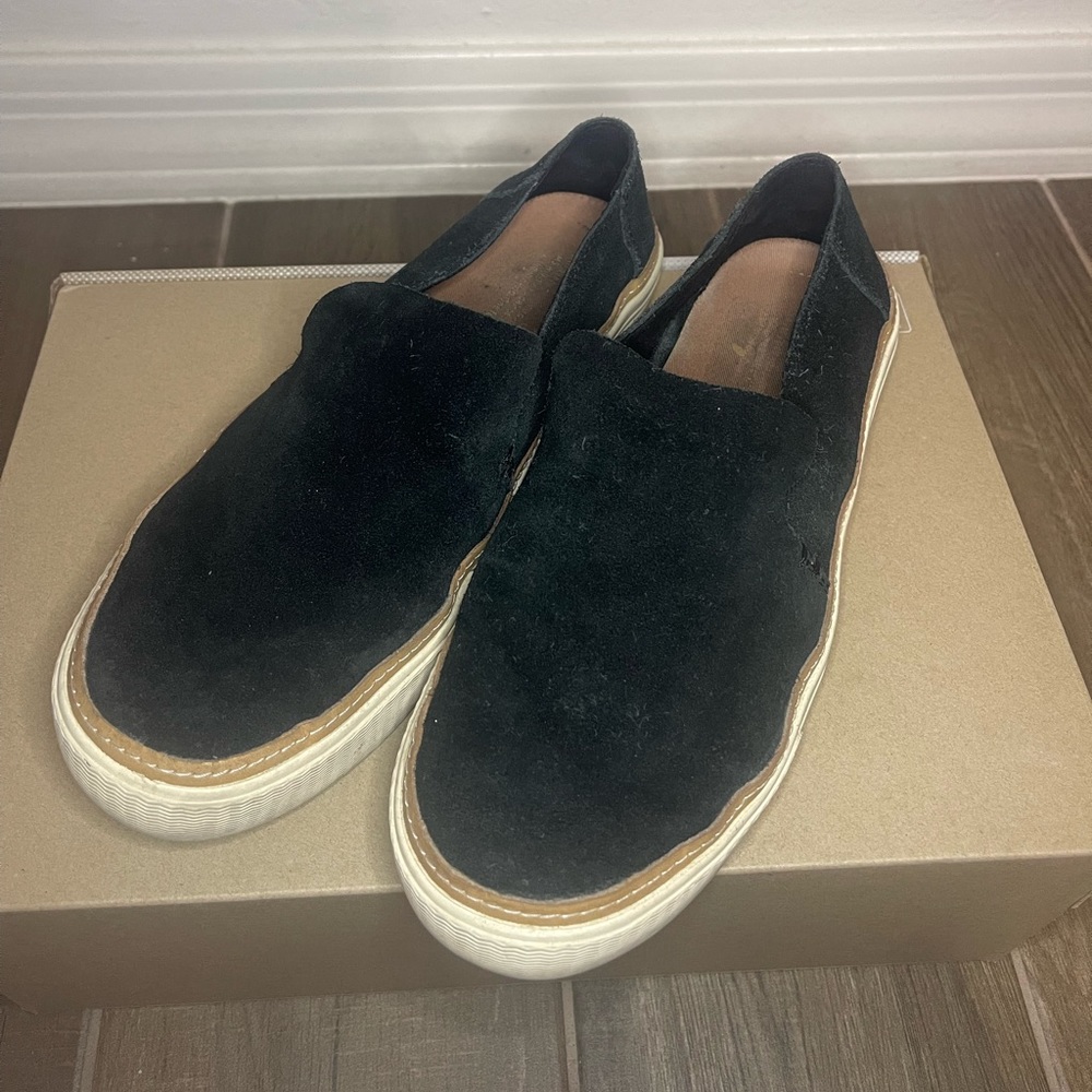 Toms Black Suede Comfy Slip-ons